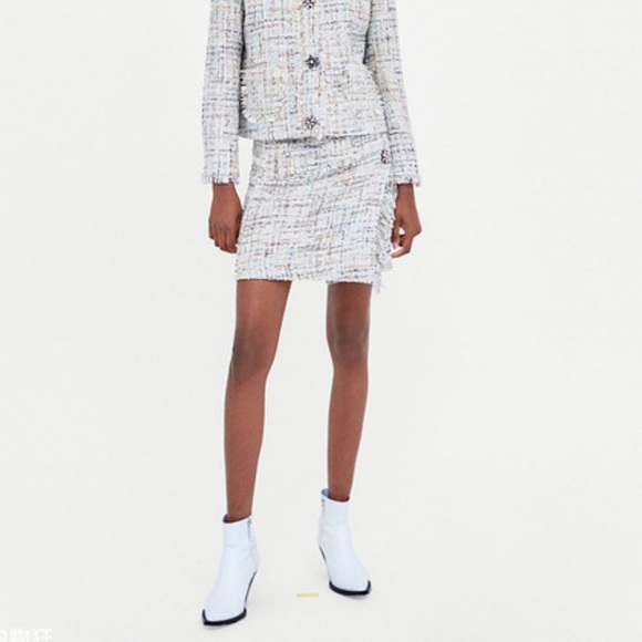 Zara Tweed Boucle Wrap Mini Skirt w Fringe and Rhinestone Jewel Flower Detail - Picture 10 of 11